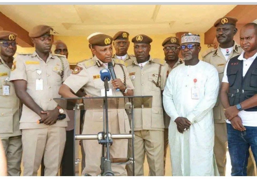 Immigration arrests two suspected kidnappers with N34m ransom, intercepts 17 migrants in Adamawa