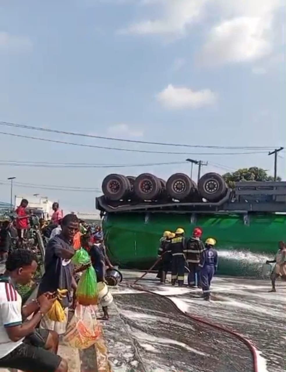 LASTMA warns against contaminated oil as 33,000-litre tanker overturns in Lagos