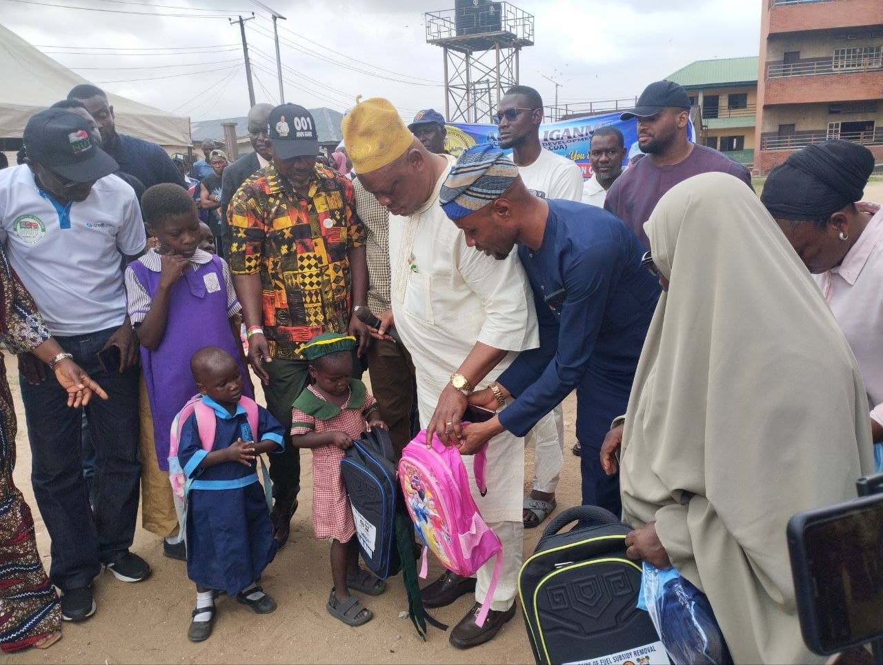 Apapa-Iganmu LCDA Distributes School Packs to 4,000 Pupils, Plans University Tuition Support